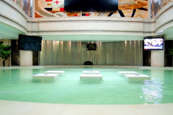 团建放松新选择：重庆特色按摩体验之旅